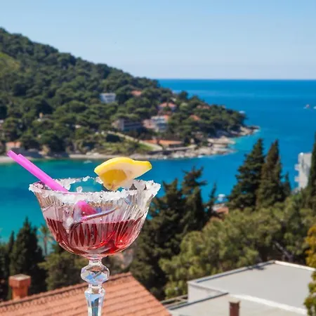 Cosmopolitan House 3* Ντουμπρόβνικ