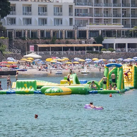 بيت ضيافة Cosmopolitan House 3*